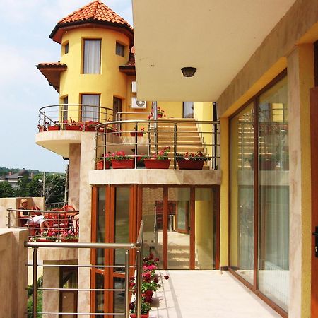 Hotel Queen Aydemir Extérieur photo