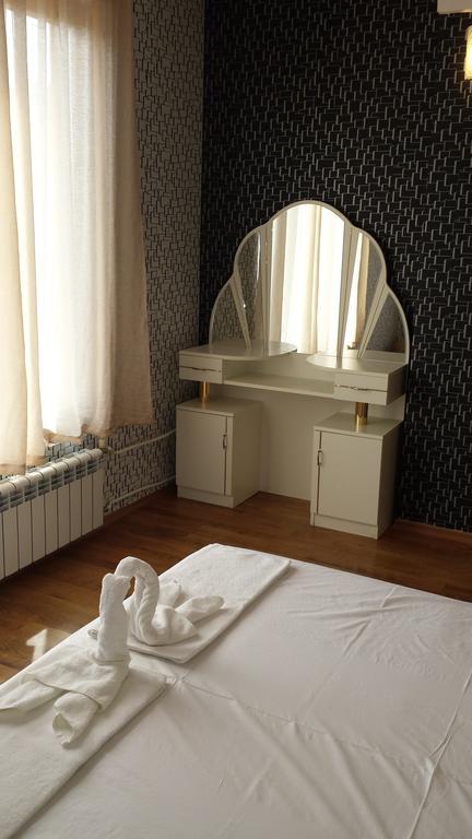 Hotel Queen Aydemir Extérieur photo